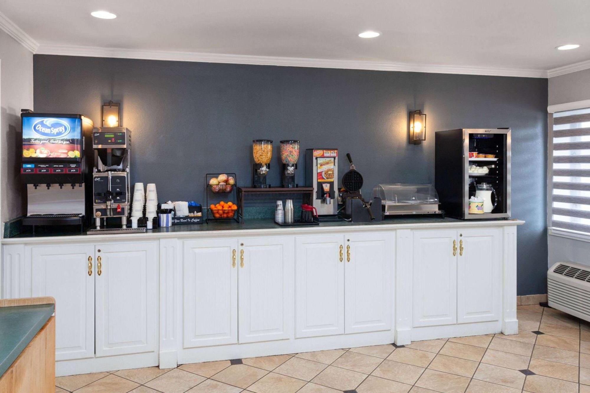 La Quinta Inn By Wyndham Cleveland Independence Exteriér fotografie