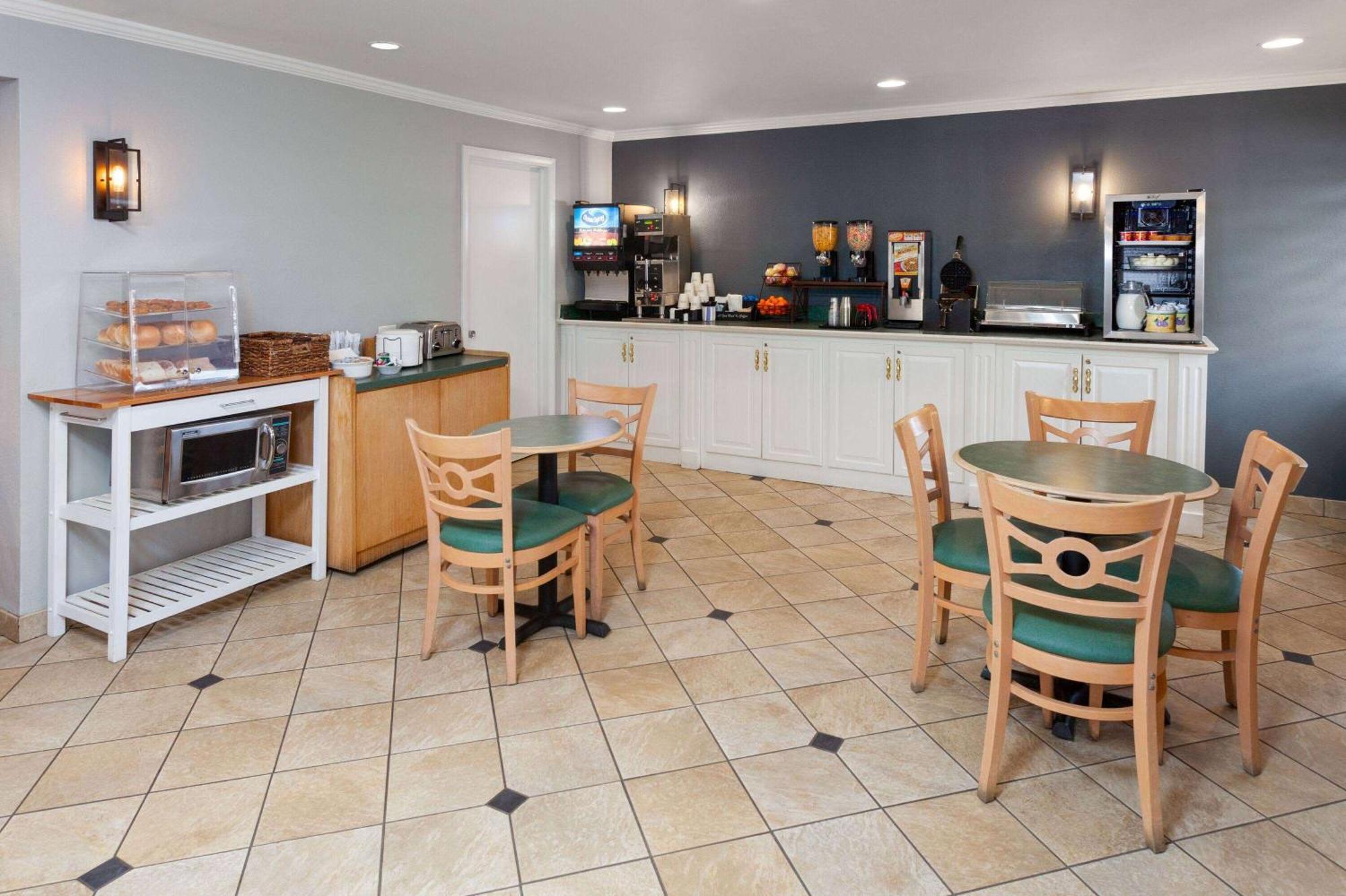 La Quinta Inn By Wyndham Cleveland Independence Exteriér fotografie