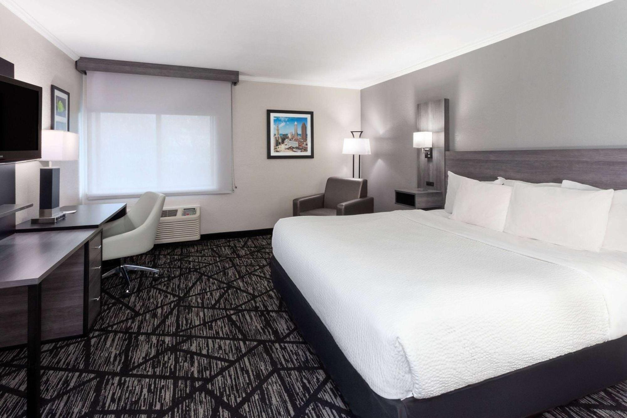 La Quinta Inn By Wyndham Cleveland Independence Exteriér fotografie