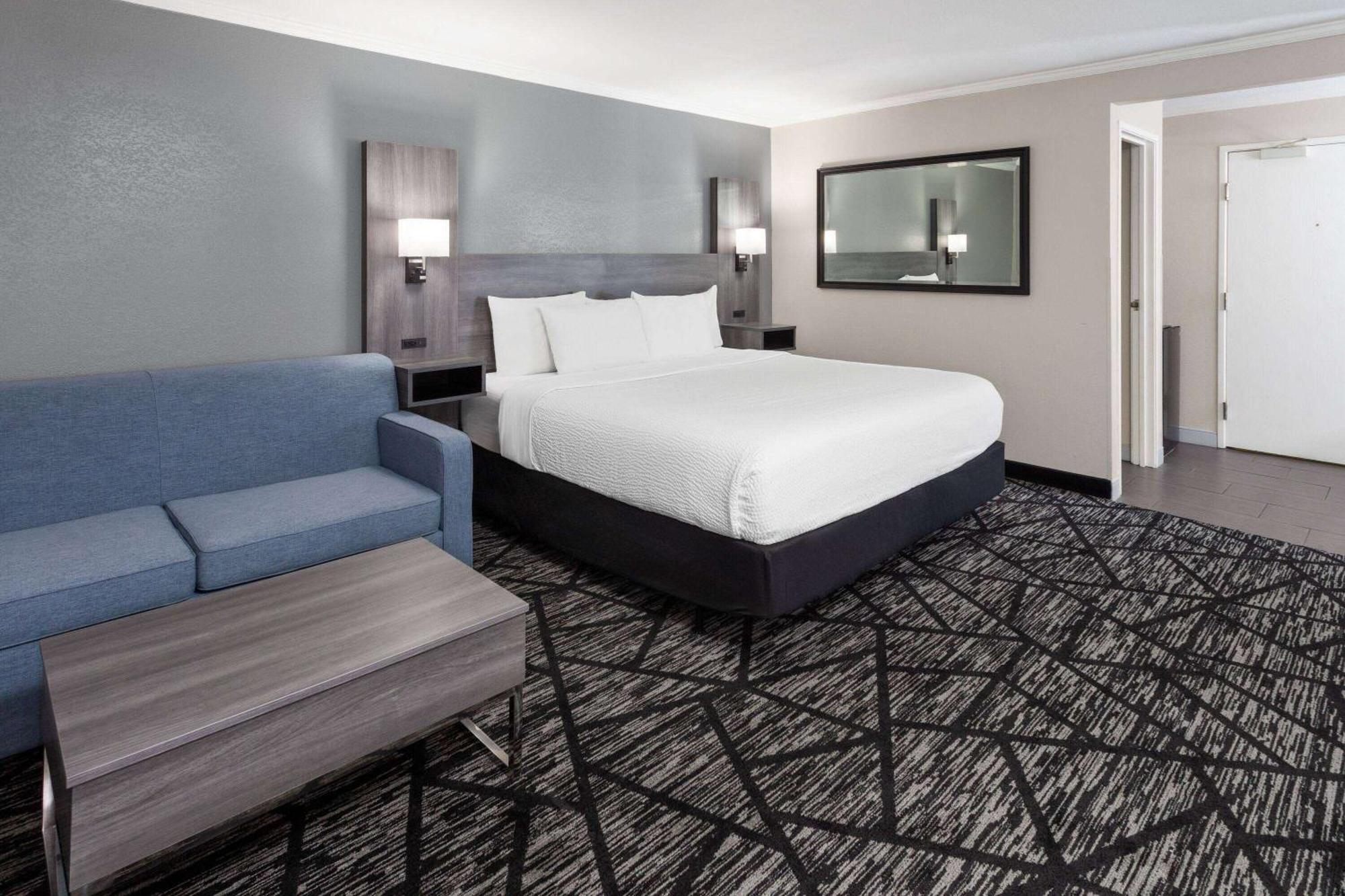 La Quinta Inn By Wyndham Cleveland Independence Exteriér fotografie